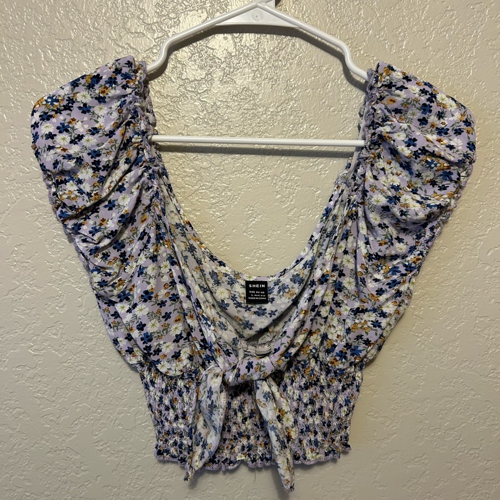 SHEIN cropped floral top L